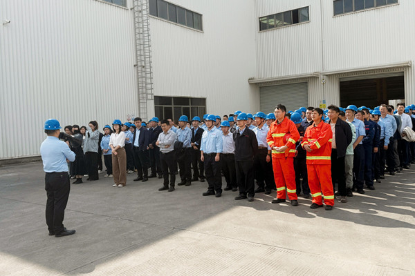 奇億金屬公司安全管理部負責(zé)人演習(xí)現(xiàn)場復(fù)盤與總結(jié)